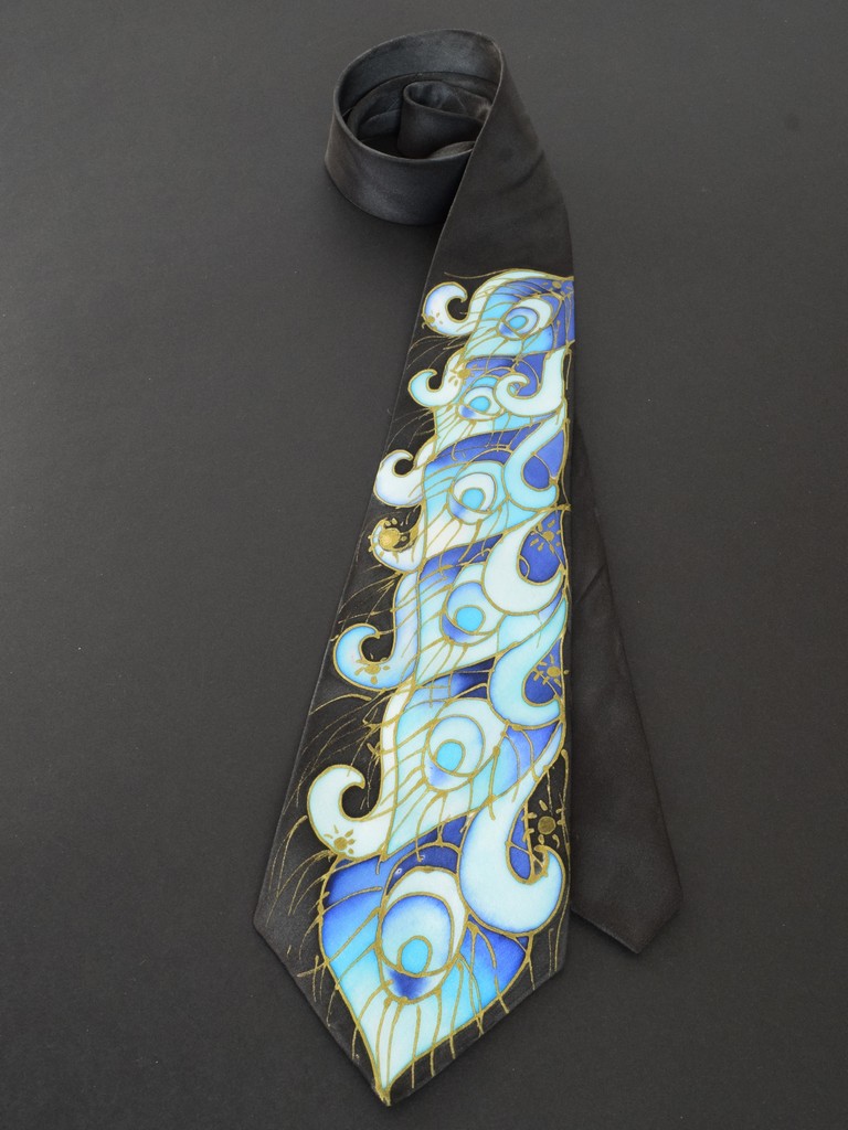 Blue Feathers Peacock Tie Black