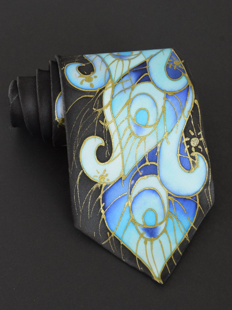 Blue Feathers Peacock Tie Black